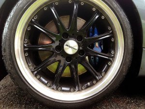 Hartge Classic Felge in 8.5x18 ET 40 mit Pirelli  Reifen in 225/40/18 montiert vorn und mit folgenden Nacharbeiten am Radlauf: Kanten gebrdelt Hier auf einem 1er BMW E87 120i (5-Trer) Details zum Fahrzeug / Besitzer