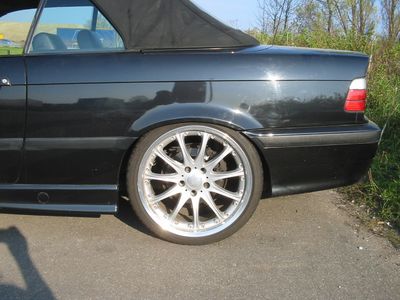 Meine kleine schwarze Wolke 320/8 ;-) - 3er BMW - E36