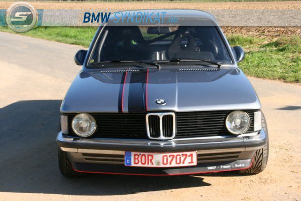 E 21 oldschoolracer - Fotostories weiterer BMW Modelle - bmwe21eppman093.jpg