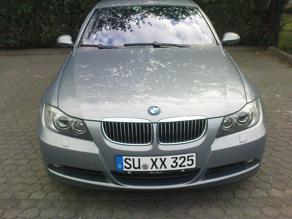 325i in Arktis Metallic - 3er BMW - E90 / E91 / E92 / E93
