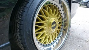 AK Society> Glanz Schwarz auf BBS - 3er BMW - E36