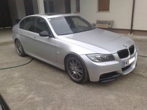 E90 320d - 3er BMW - E90 / E91 / E92 / E93 E90 320d - 3er BMW - E90 / E91 / E92 / E93