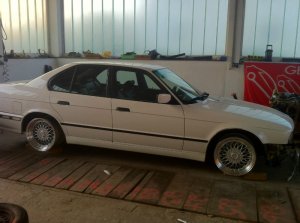 Alpinweiss 18" RS-Style M-Technik - 5er BMW - E34