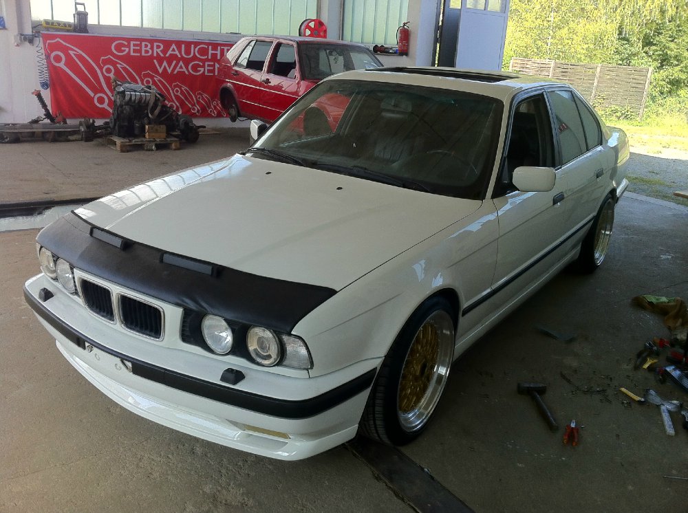 Alpinweiss 18" RS-Style M-Technik - 5er BMW - E34