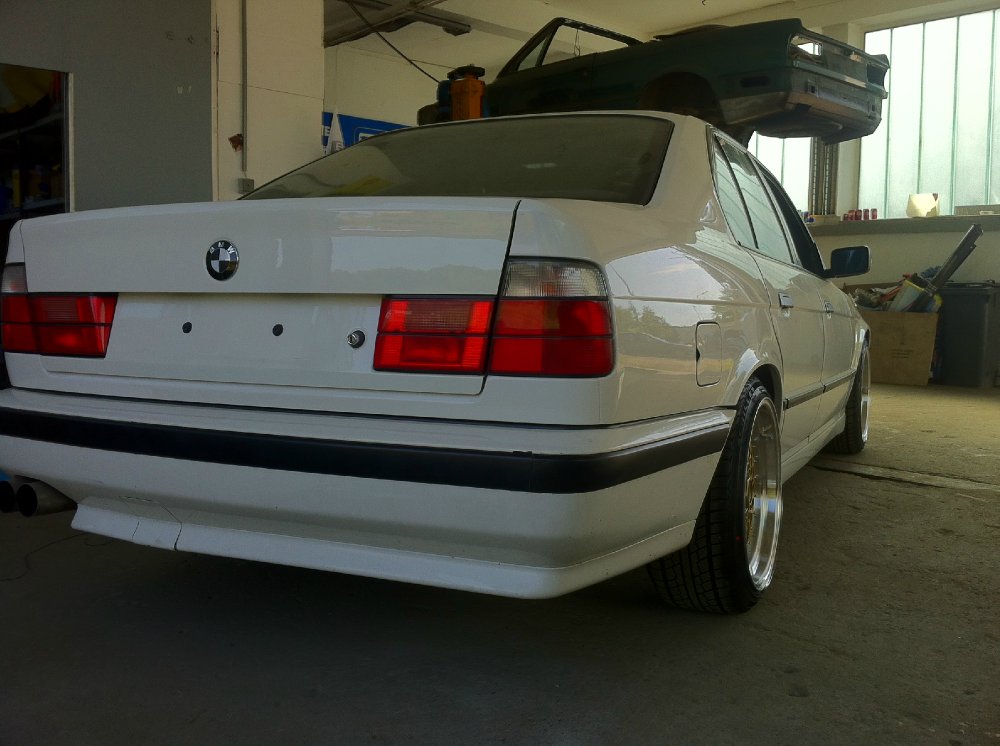 Alpinweiss 18" RS-Style M-Technik - 5er BMW - E34