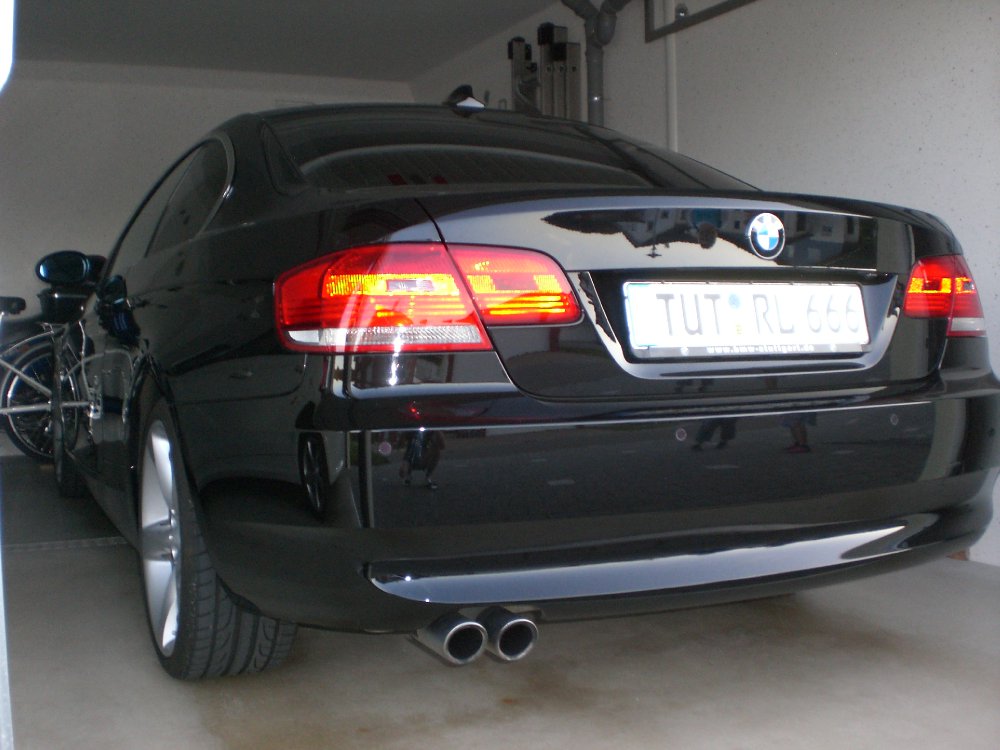 325xi Black - 3er BMW - E90 / E91 / E92 / E93