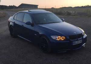 E90 330D Le Mans Blau - 3er BMW - E90 / E91 / E92 / E93