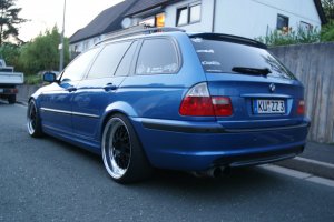 Estorilblau 330d - 3er BMW - E46