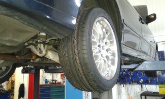 Ein V8 für alle Fälle! - 5er BMW - E39 Ein V8 für alle Fälle! - 5er BMW - E39