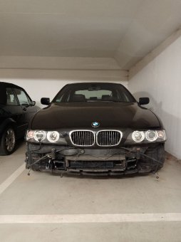 Ein V8 für alle Fälle! - 5er BMW - E39 Ein V8 für alle Fälle! - 5er BMW - E39