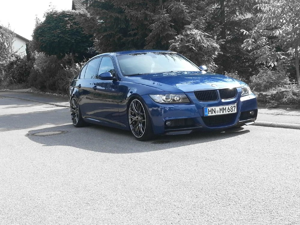 BMW E90 330i Le Mans Blau - 3er BMW - E90 / E91 / E92 / E93