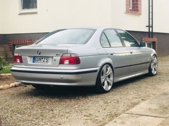 E39,525i Limousine - 5er BMW - E39