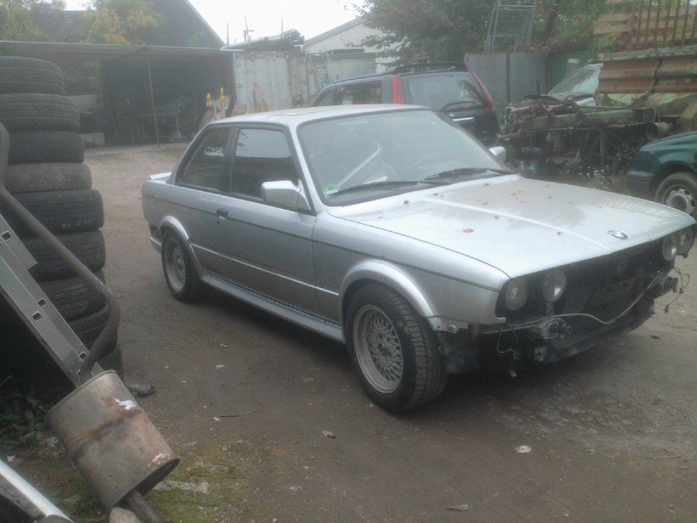 BMW E30 OLD BUT GOLD - 3er BMW - E30