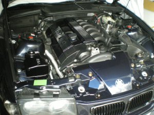 BMW 320i Cabrio orientblau - 3er BMW - E36