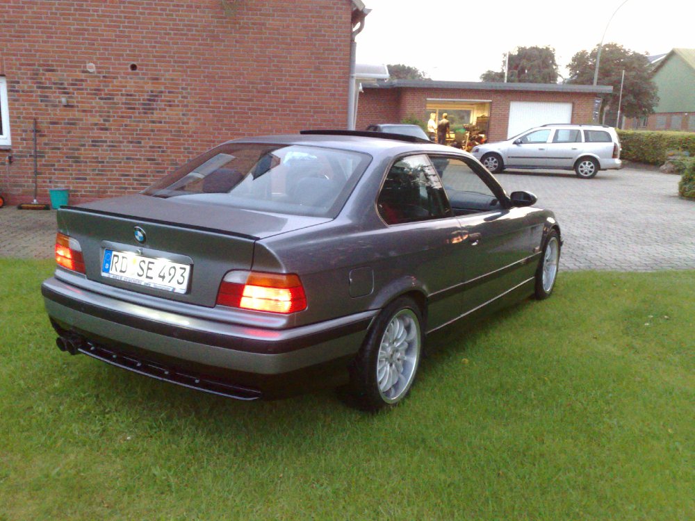 E36 Coupe Arktisgrau meets Cosmosschwarz Neuaufbau - 3er BMW - E36