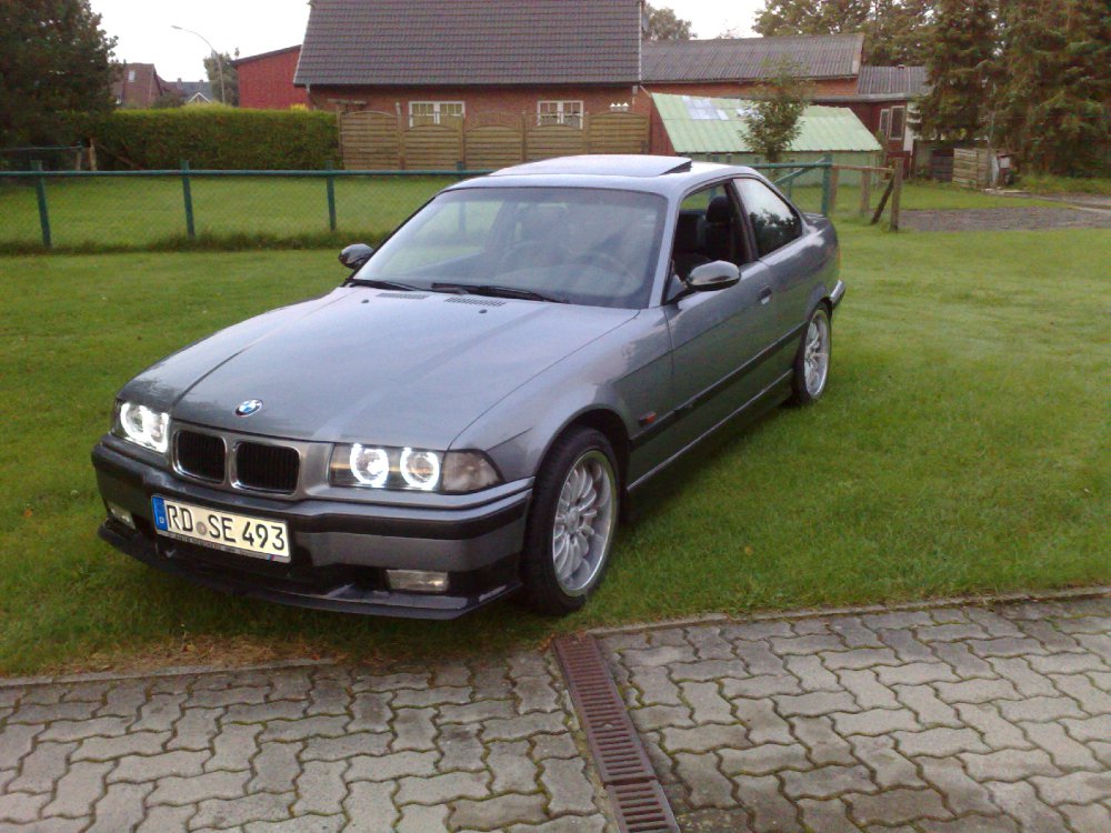 E36 Coupe Arktisgrau meets Cosmosschwarz Neuaufbau - 3er BMW - E36