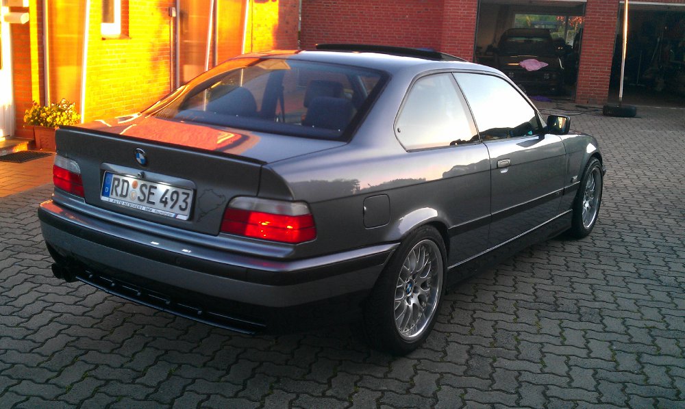 E36 Coupe Arktisgrau meets Cosmosschwarz Neuaufbau - 3er BMW - E36