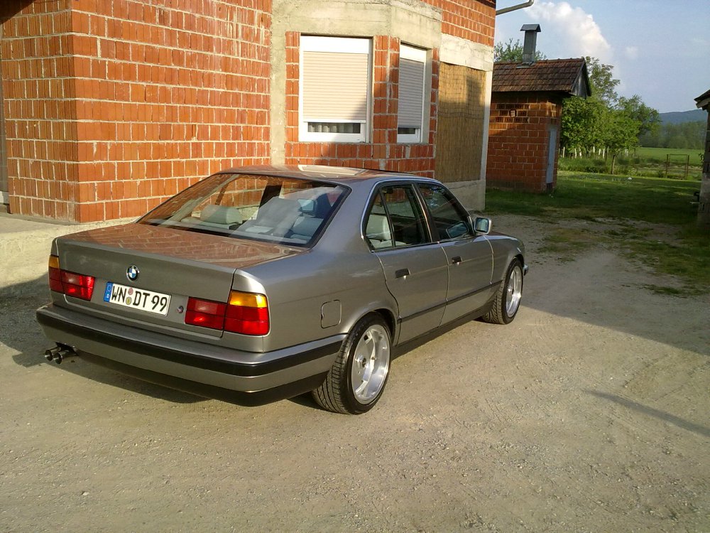 E34, 530i V8 - 5er BMW - E34