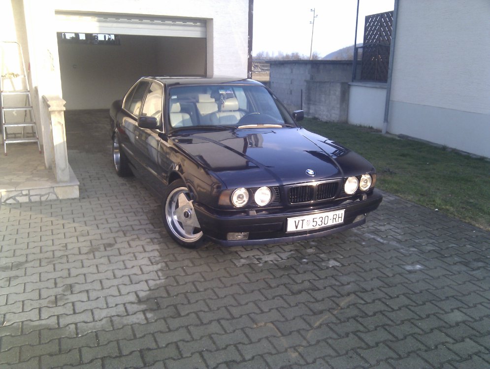 E34, 530i V8 - 5er BMW - E34