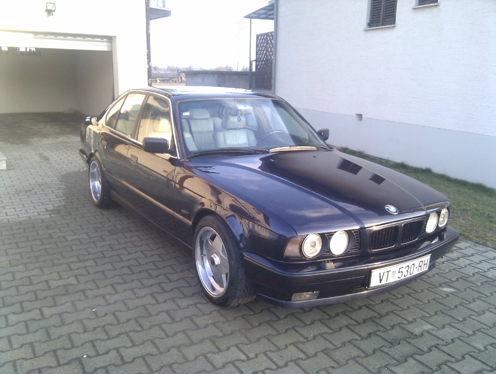 E34, 530i V8 - 5er BMW - E34