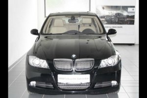 BMW 330XD ///M-Performance Limo - 3er BMW - E90 / E91 / E92 / E93 BMW 330XD ///M-Performance Limo - 3er BMW - E90 / E91 / E92 / E93