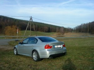 E90 325i Titansilber - 3er BMW - E90 / E91 / E92 / E93 E90 325i Titansilber - 3er BMW - E90 / E91 / E92 / E93