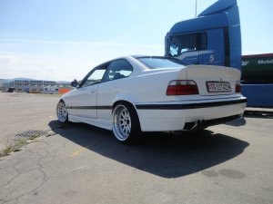 BMW M3 3.2l Coupe - 3er BMW - E36 BMW M3 3.2l Coupe - 3er BMW - E36