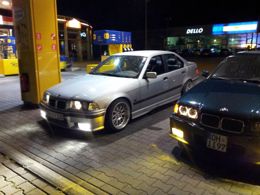 328i/Sedan - 3er BMW - E36