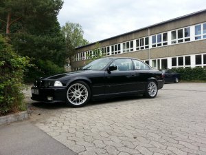 Individual Coupe in neuem Glanz - 3er BMW - E36