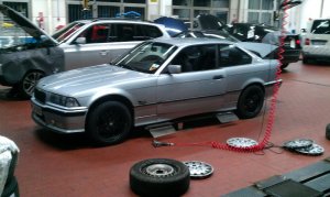 318is Arktissilber - 3er BMW - E36 318is Arktissilber - 3er BMW - E36