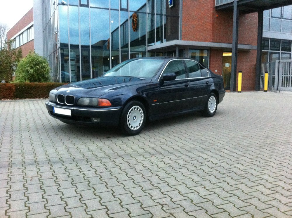 BMW 528i** - 5er BMW - E39