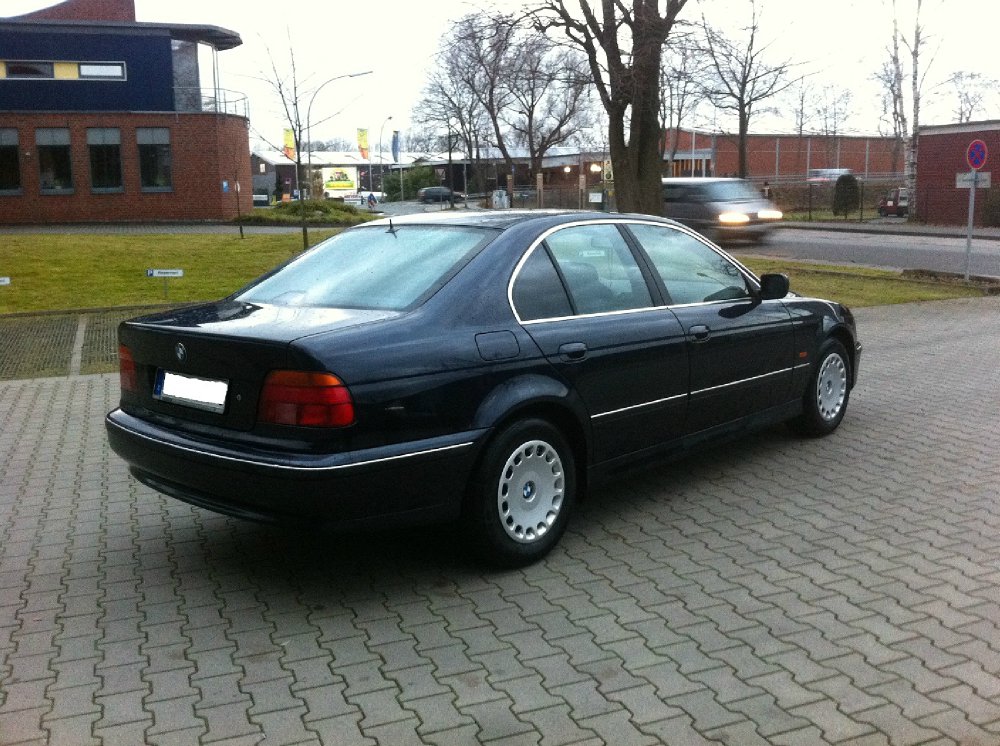 BMW 528i** - 5er BMW - E39