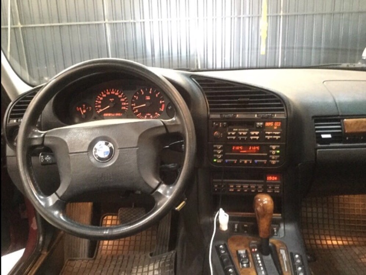 E36, 328 Limousine - 3er BMW - E36