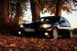 BMW 318d Touring "Black Pearl" - 3er BMW - E90 / E91 / E92 / E93