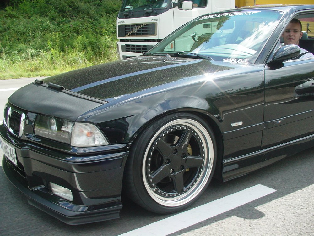 Asphaltbilder / Totalschaden ! - 3er BMW - E36