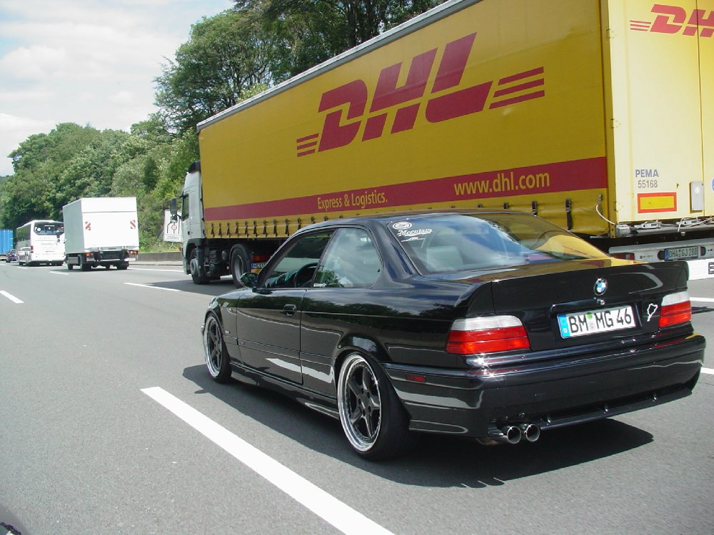 Asphaltbilder / Totalschaden ! - 3er BMW - E36