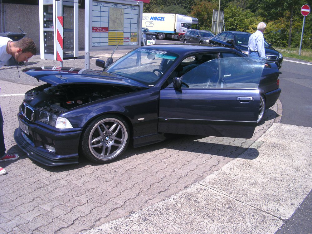 Asphaltbilder / Totalschaden ! - 3er BMW - E36