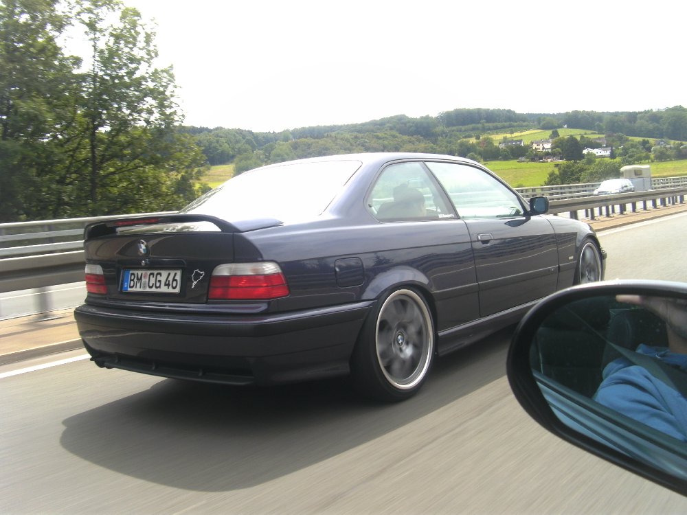 Asphaltbilder / Totalschaden ! - 3er BMW - E36