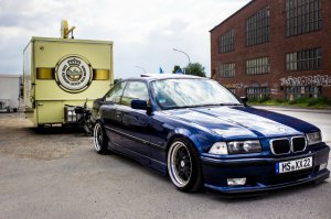 Avus blau 323i coupe - 3er BMW - E36