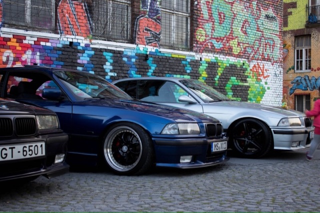 Avus blau 323i coupe - 3er BMW - E36