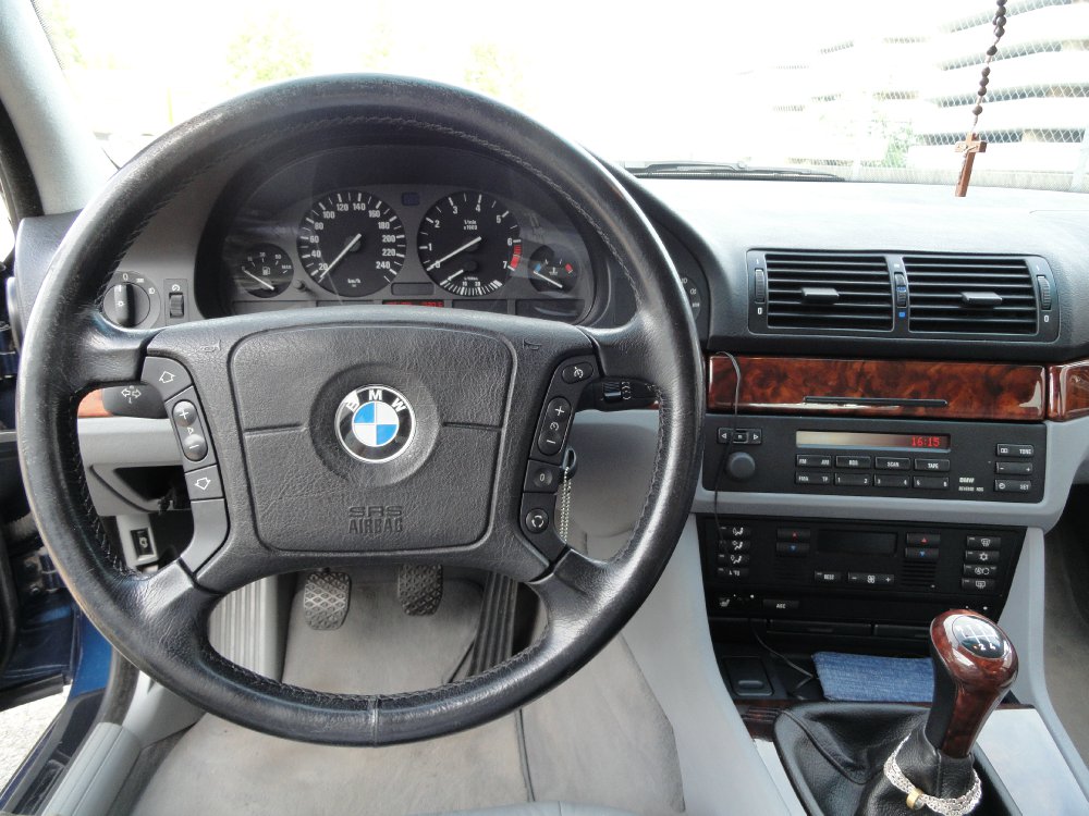 EX 523i Biarritzblau - 5er BMW - E39