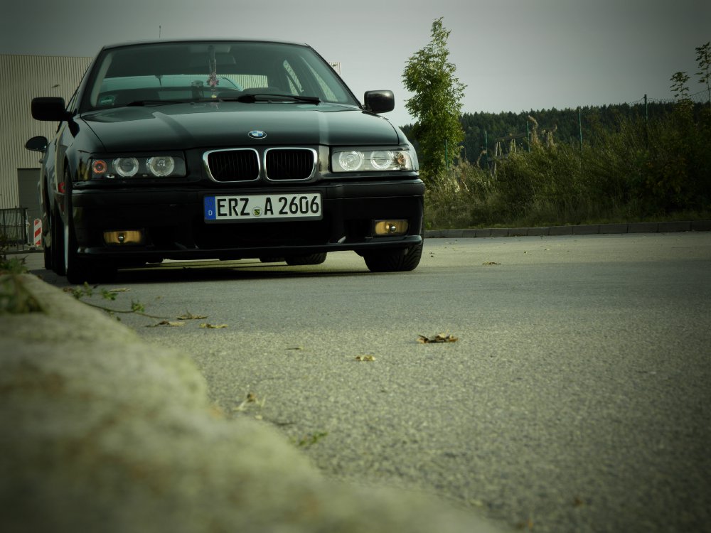 320i Limousine - 3er BMW - E36