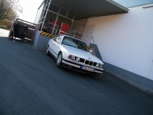 Mein weißer 5er - ÖLWANNE GESUCHT!!! - 5er BMW - E34 Mein weißer 5er - ÖLWANNE GESUCHT!!! - 5er BMW - E34