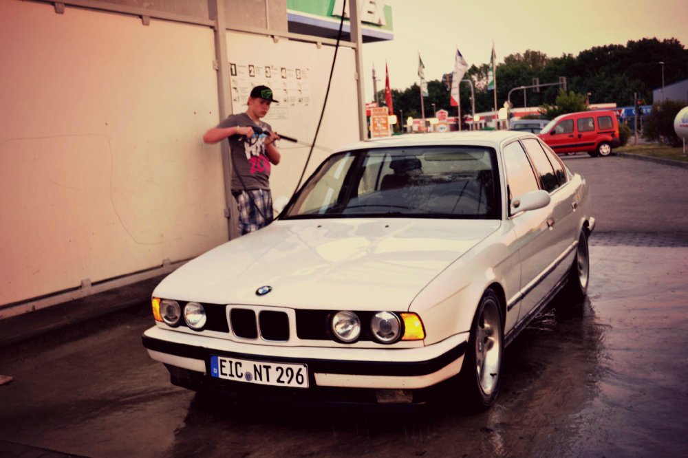 Mein weier 5er - LWANNE GESUCHT!!! - 5er BMW - E34