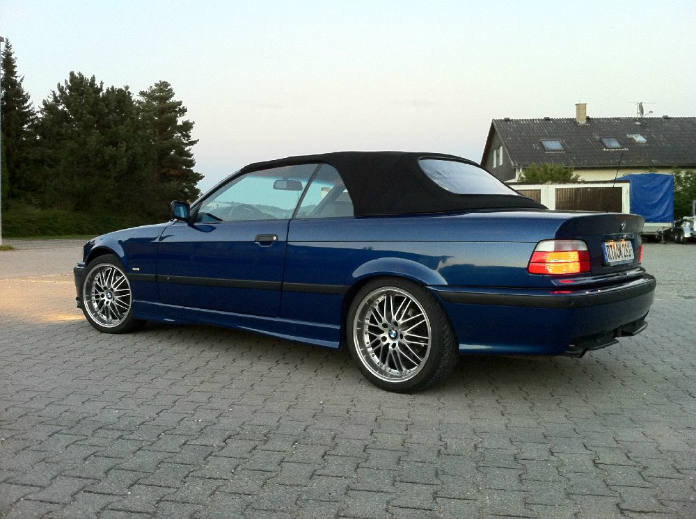 Mein Avusblauer :) E36 - 320i - 3er BMW - E36