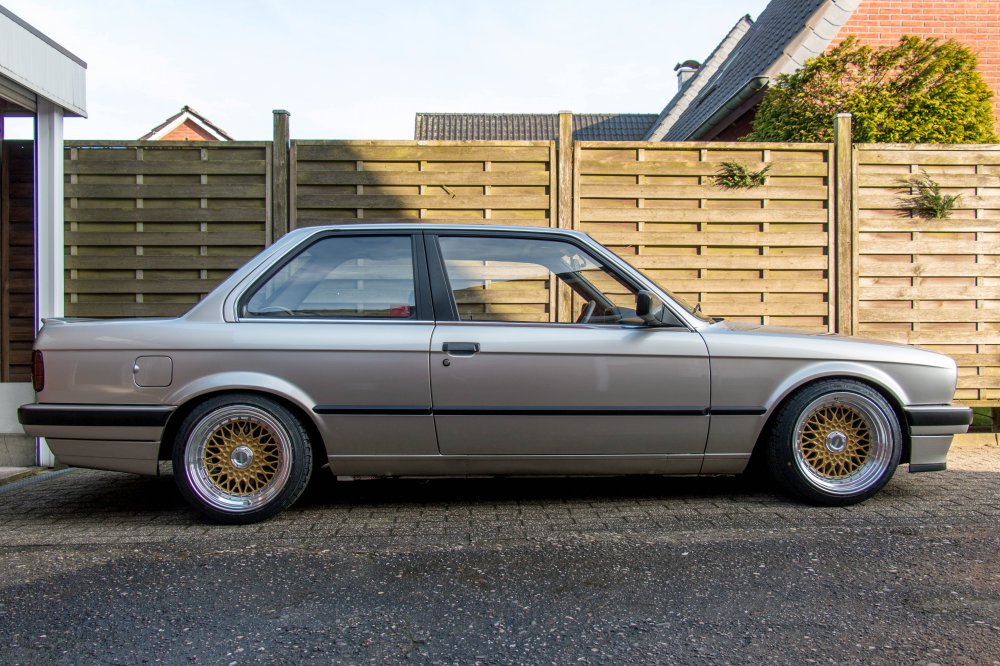 E30 325i - 3er BMW - E30