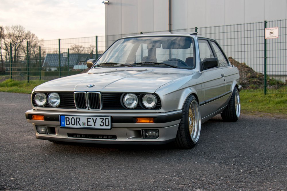 E30 325i - 3er BMW - E30