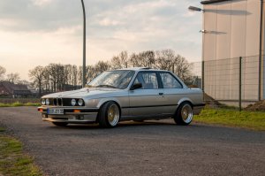 E30 325i - 3er BMW - E30