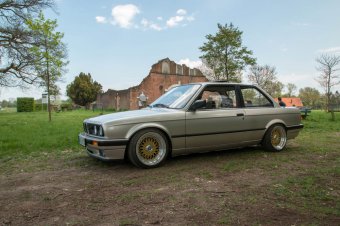 E30 325i - 3er BMW - E30