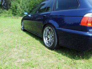 BMW M5 Felge in 9.5x18 ET 22 mit Dunlop  Reifen in 275/35/18 montiert hinten Hier auf einem 5er BMW E39 528i (Touring) Details zum Fahrzeug / Besitzer
